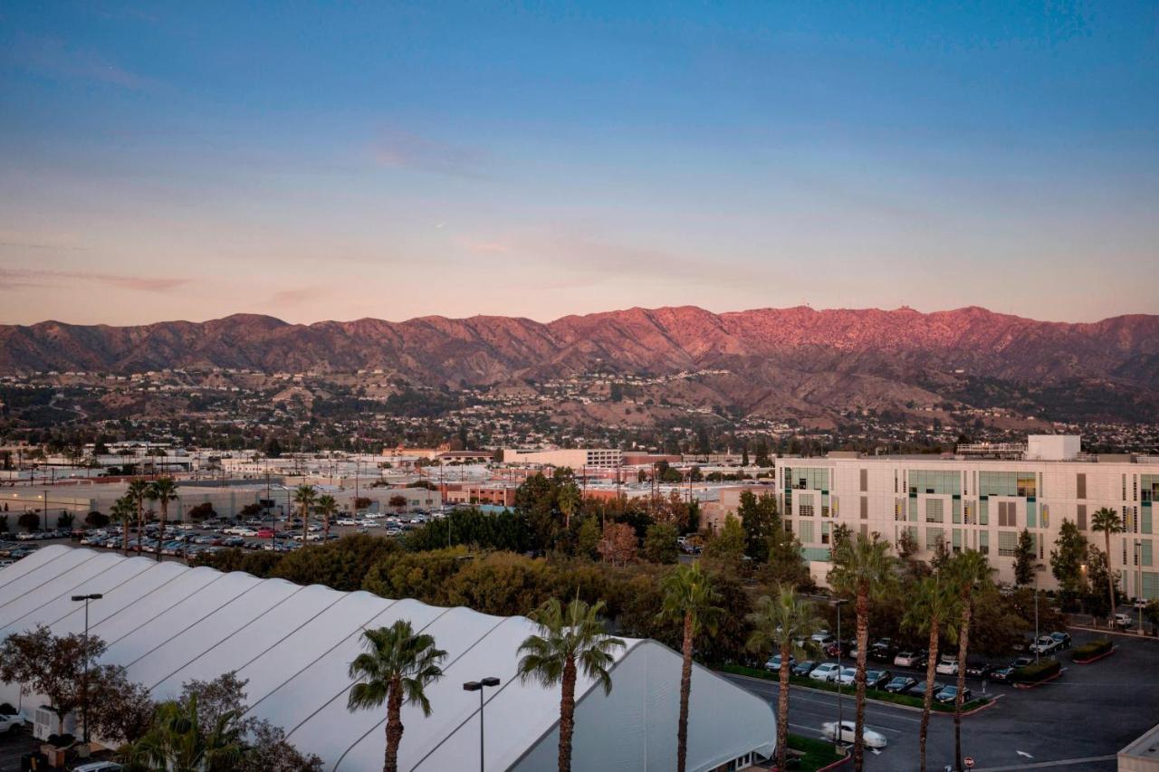 Los Angeles Marriott Burbank Airport Экстерьер фото